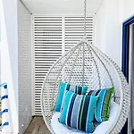 Front Sea Apartmán *